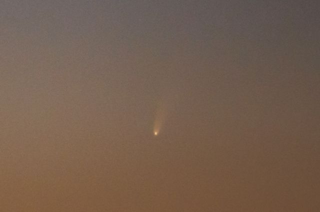Космонавт сфотографировал с МКС ярчайшую за семь лет комету