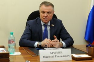 Николай Брыкин вновь помог тюменцам разобраться в проблемных вопросах