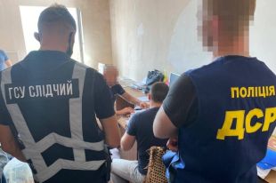 В Черниговской области депутата подозревают в завладении более 5 миллионов