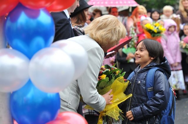 В Петербурге школьные линейки 1 сентября пройдут не в традиционном формате