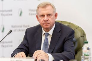 Тень независимости НБУ: почему ушел глава Нацбанка Яков Смолий