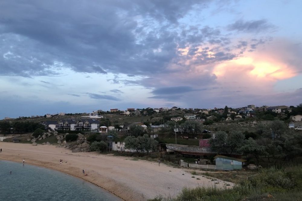 Щелкино.