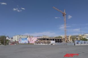 В Оренбурге полностью разобран недострой на ул. Советской.