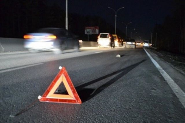 В Рыбинском районе ночью машина с трассы вылетела в кювет
