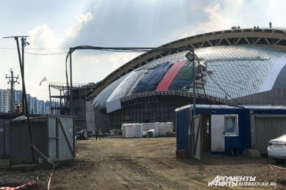 В неё смогут приезжать на соревнования по 14 видам спорта: волейболу, баскетболу, мини-футболу, гандболу, единоборствам и другим.
