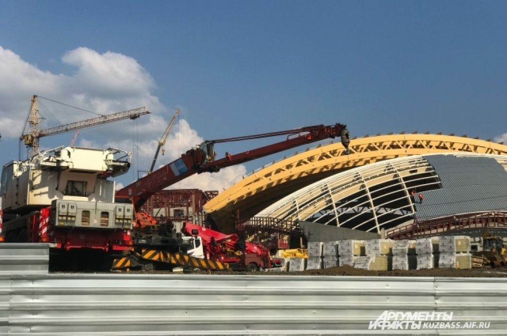 Спортивный комплекс «Кузбасс-арена» на Притомском проспекте на 6 тысяч зрителей начал строить «СДС-Строй» в прошлом году.