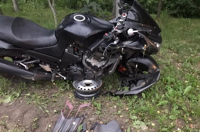В Брянске водитель «Калины» не заметил мотоциклиста и сбил его