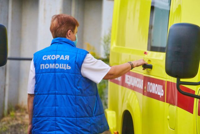 Порядка 30 машин скорой помощи должна получить Псковская область