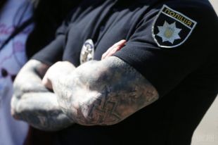Угрожали изнасиловать жену: грабители заставили одессита отдать деньги