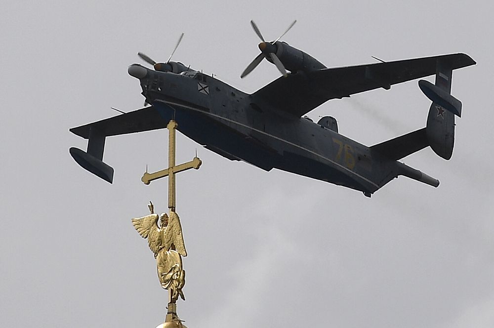 Противолодочный самолет-амфибия Бе-12.