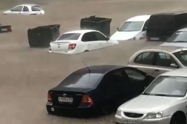 Сильный дождь в Ростове будет идти до утра 18 июля