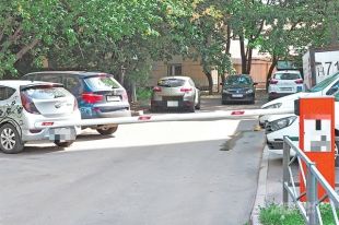 В Киеве проведут проверки шлагабумов, после смерти на Русановских садах. Иллюстративное фото.