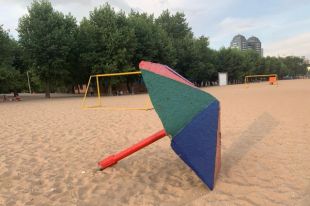 В Запорожье на шестилетнего ребенка упал металлический пляжный грибок