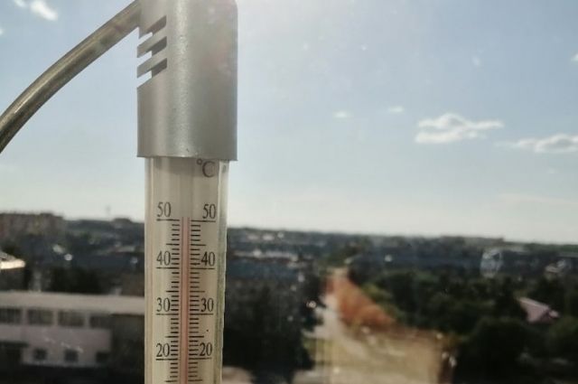 Южноуральцы в соцсетях выкладывают фото взбесившихся градусников