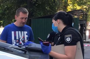 В Киеве пассажир отказался платить за проезд, а после выстрелил в таксиста