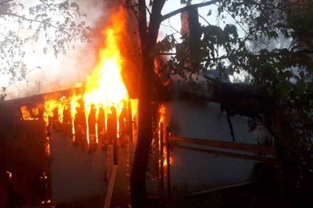 Жилой дом горел в городе Сафоново