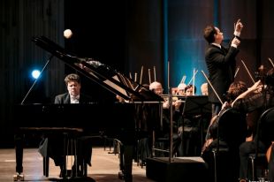 Денис Мацуев даст первый после пандемии концерт в Московской филармонии