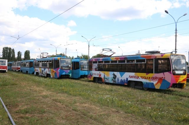 В Липецке курсирует трамвай с зарядными устройствами для телефонов