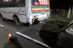 В Оренбурге столкнулись два автобуса, пострадали пассажиры.