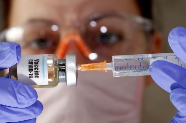США заказали 100 миллионов доз вакцины от коронавируса