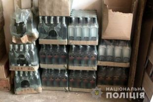 Под Херсоном разоблачили производство контрафактного алкоголя и сигарет