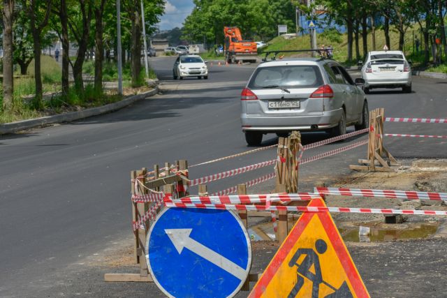 Движение по основной магистрали ограничат ночью для укладки асфальта