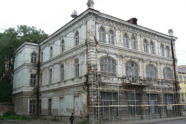 При ремонте фасадов исторических зданий сохранят прежний облик домов