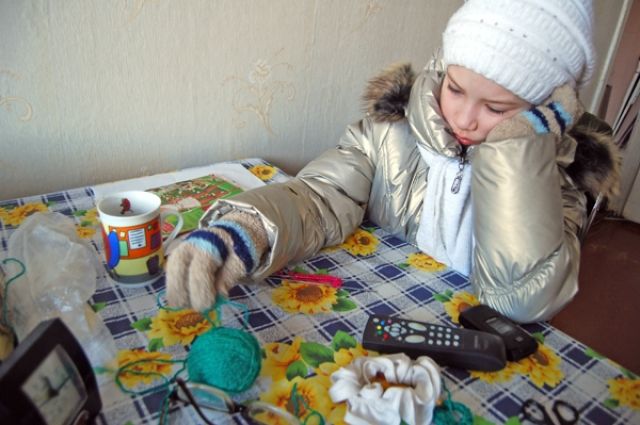 Орские сироты покидают холодные квартиры, выданные по госпрограмме. 