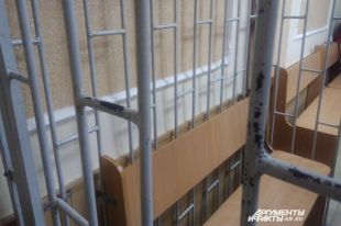 В Оренбуржье за взятку собираются осудить работницу архива.
