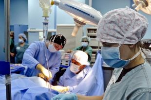 Российские ортопеды-травматологи провели в Оренбурге десятки экспресс-ортезирований.