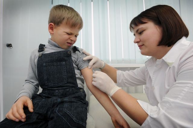 Около трех миллионов петербуржцев намерены поставить прививки от гриппа