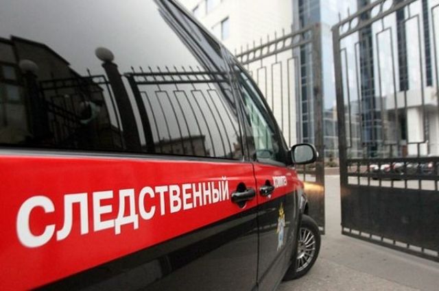 В Ленинске-Кузнецком девочка упала в подвал заброшенного здания