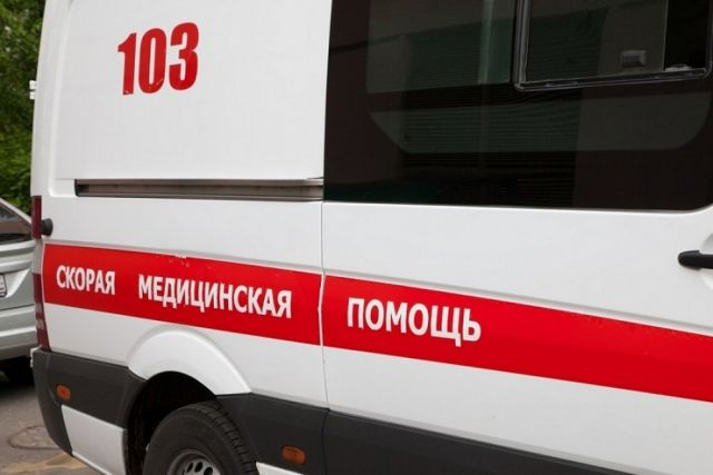 Из-за ДТП грузовика и УАЗа на трассе в Сочи пострадали три человека