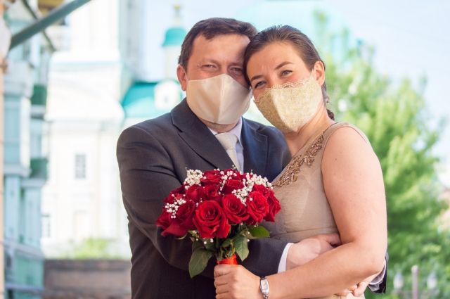 В Ставрополе начали торжественно регистрировать браки в присутствии гостей