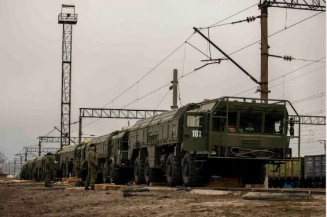 Появилось видео ракетных пусков «Искандер-М» в Астраханской области