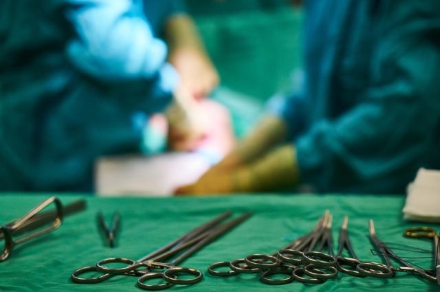 Хирурги Тобольска прооперировали пациента с метастазами в печени