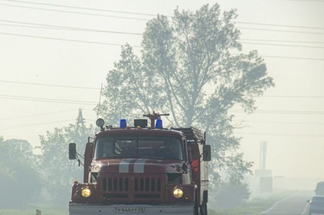 Highway to Hell: пожарные справились с горящим грузовиком