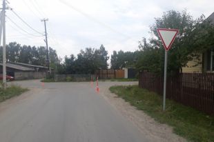 В поселке Винзили пьяный водитель сбил двух девочек