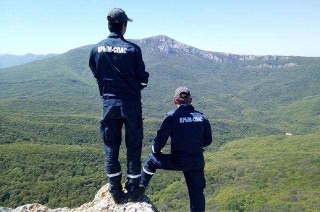В горах Крыма оказали помощь заблудившимся туристам из Новороссийска