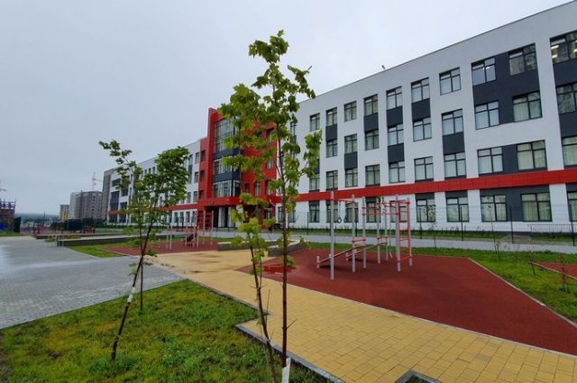 Открытие новой школы в Академическом районе