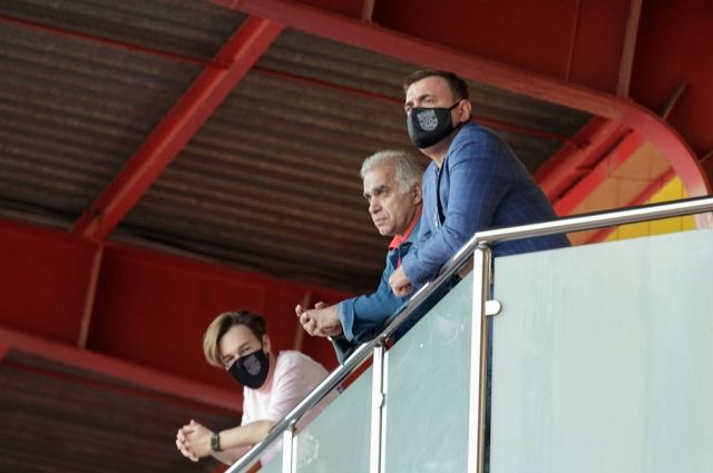 Губернатор Алексей Дюмин на стадионе поддержал тульский «Арсенал»