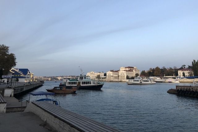 В Севастополе на два вечера отменили пассажирские катера в Инкерман