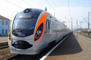 Укрзализныця запустит ко Дню независимости два поезда «Интерсити+»
