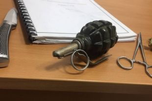 Тюменец пришел в гипермаркет на улице Одесской с гранатой