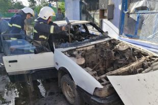 Под Николаевом трехлетняя девочка сожгла машину: ребенок госпитализирован