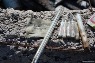 В Оренбурге на свалке нашли высокоопасные химические реагенты.