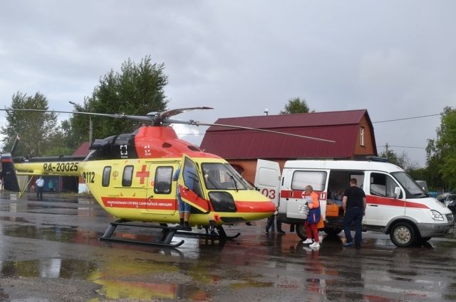 Вертолет санавиации экстренно доставил хирурга из Рязани в Сасово