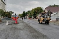 Дожди в Оренбурге внесли коррективы в ремонт дорог.