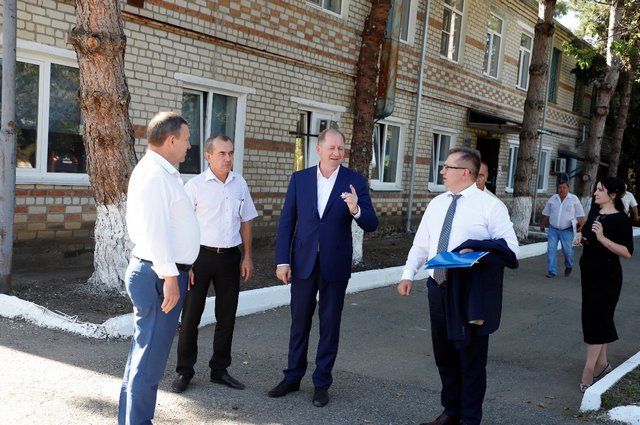 Виталий Иванов: «На Ставрополье нужны цифровые районы электросетей»