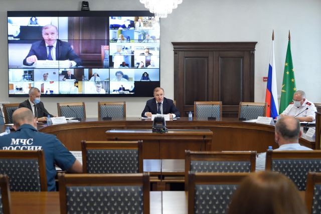 Мурат Кумпилов провёл заседание санитарно-противоэпидемической комиссии РА
